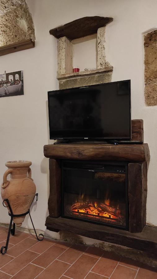 Zaccheo 9 Apartment Pitigliano Exterior photo