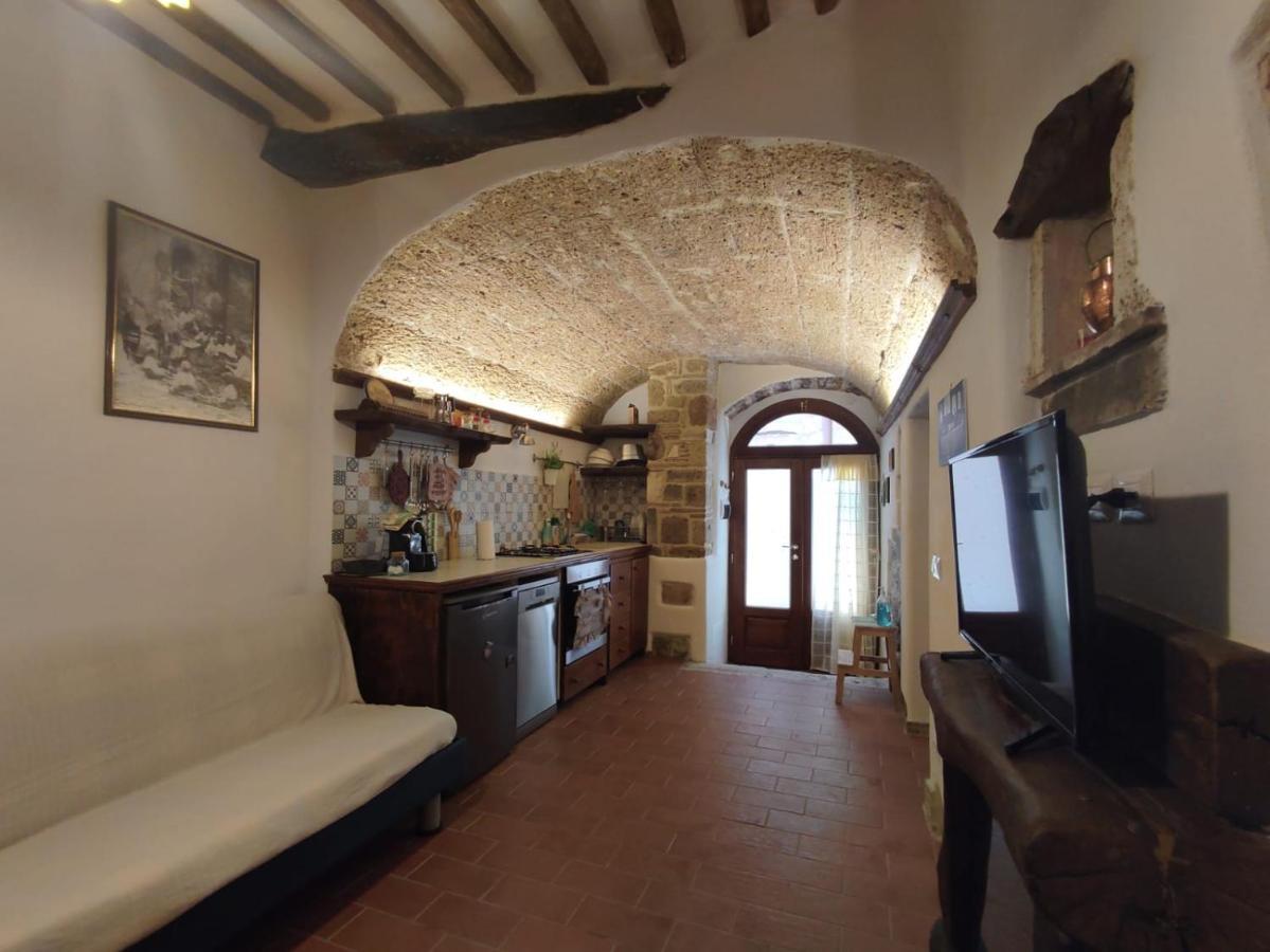 Zaccheo 9 Apartment Pitigliano Exterior photo